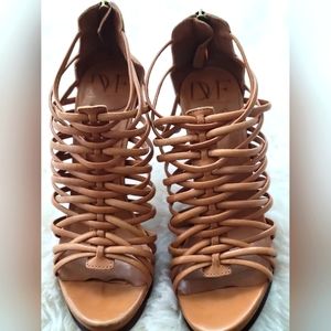 DVF Leather Sandals Sz 7.5